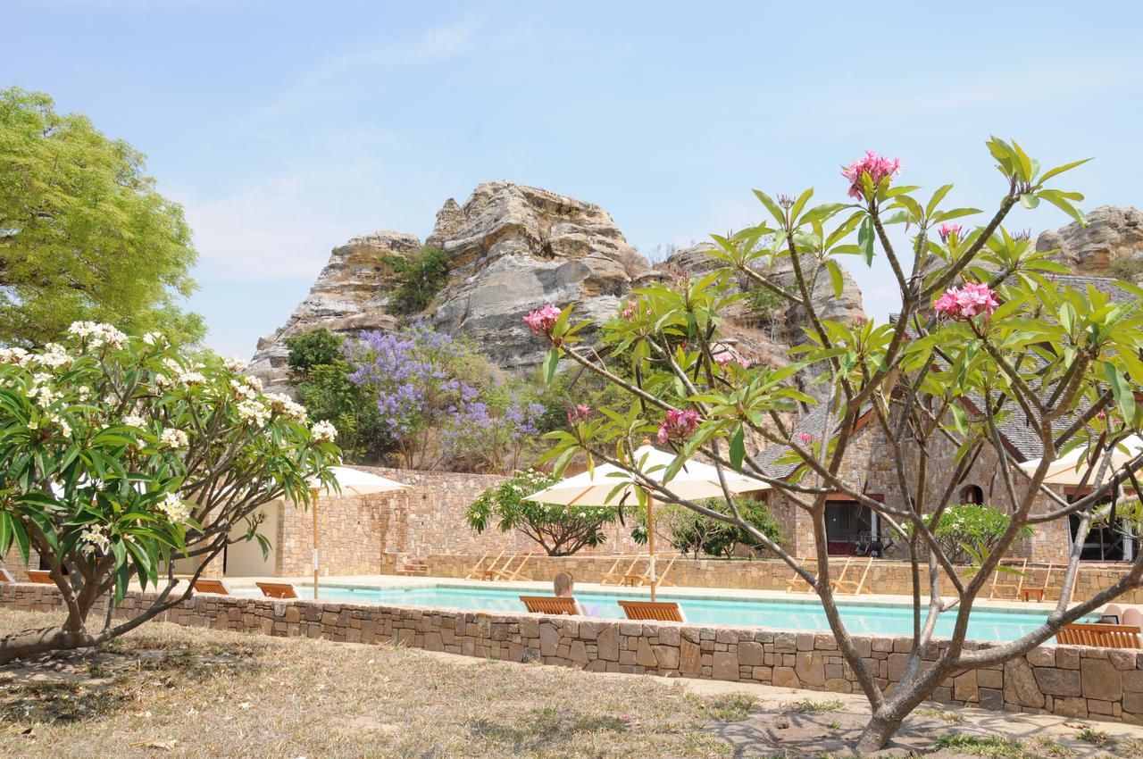Le Jardin Du Roy Hotel Ranohira Exterior foto