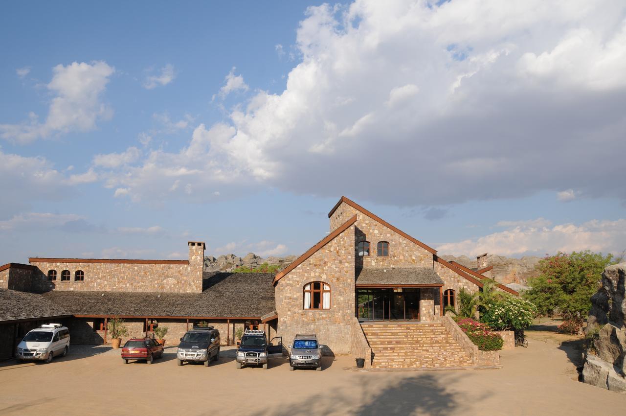 Le Jardin Du Roy Hotel Ranohira Exterior foto