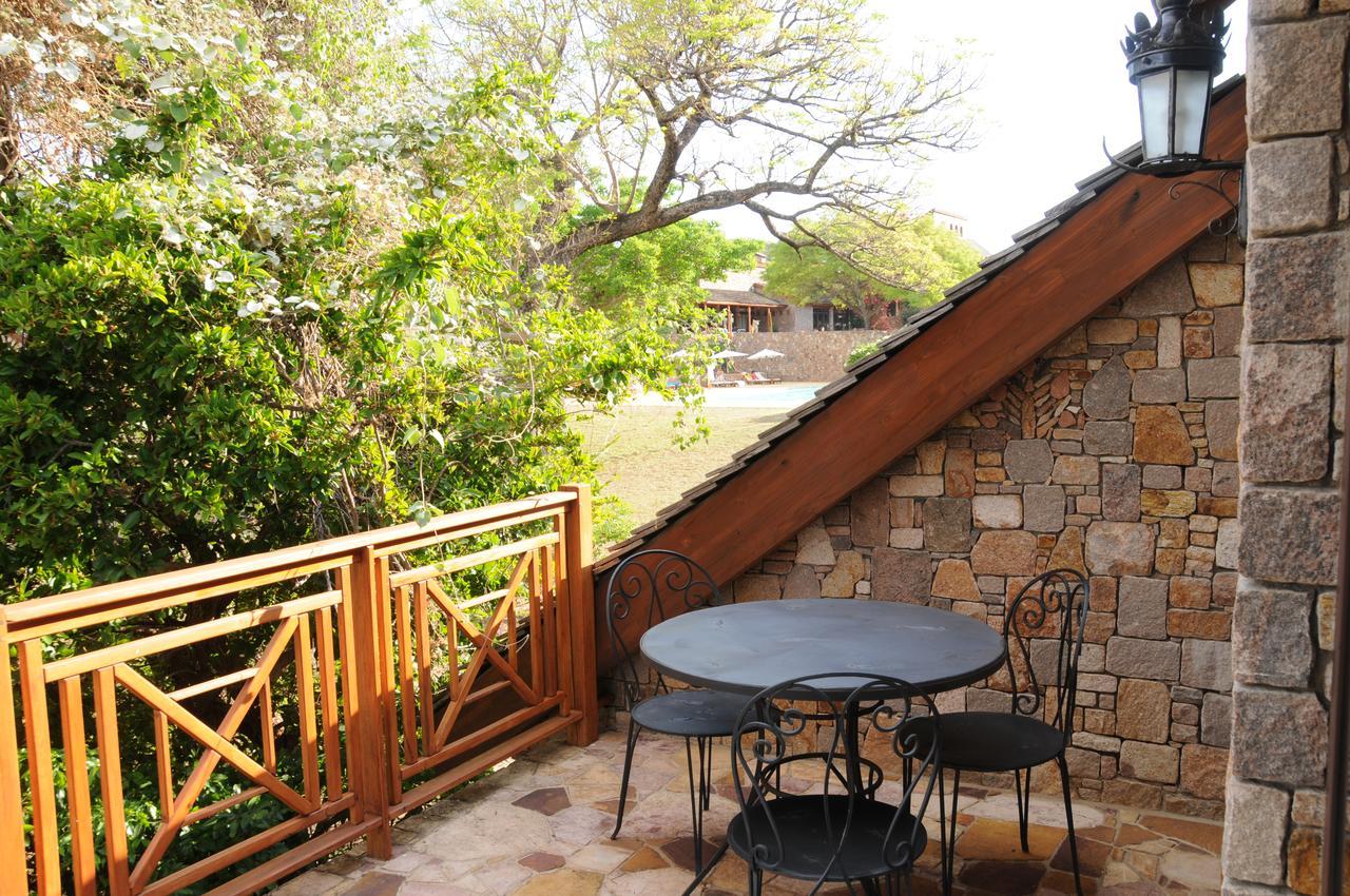 Le Jardin Du Roy Hotel Ranohira Exterior foto